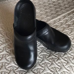 Black Dansko clogs
